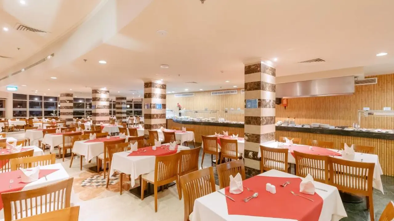 Hotel Coral Sea Beach & Aqua Park - Al Ain Sokhna